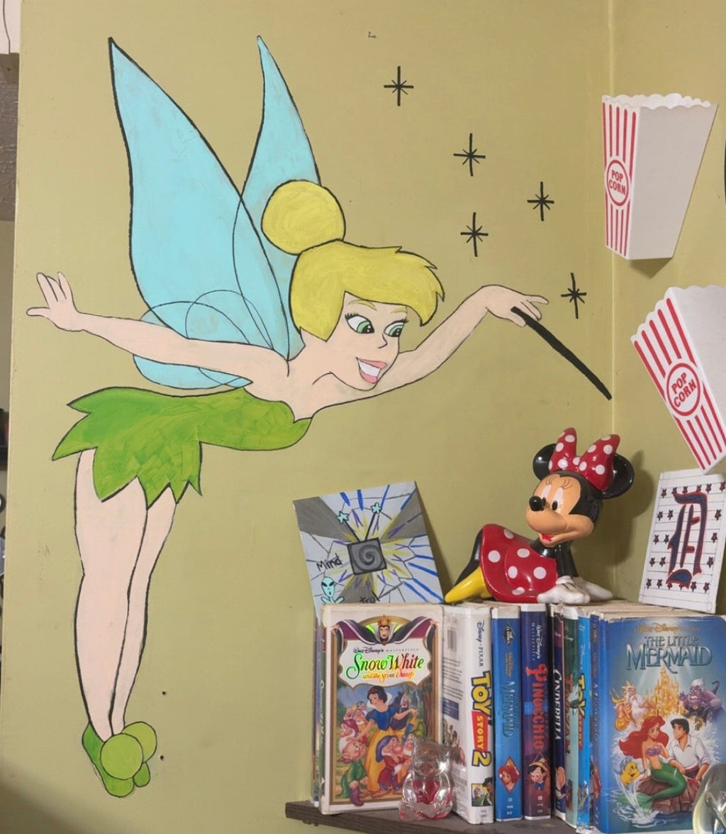 Cartoon tea kettle character painting example